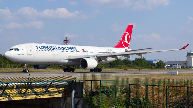 TC-JIR:Airbus A330-200:Turkish Airlines